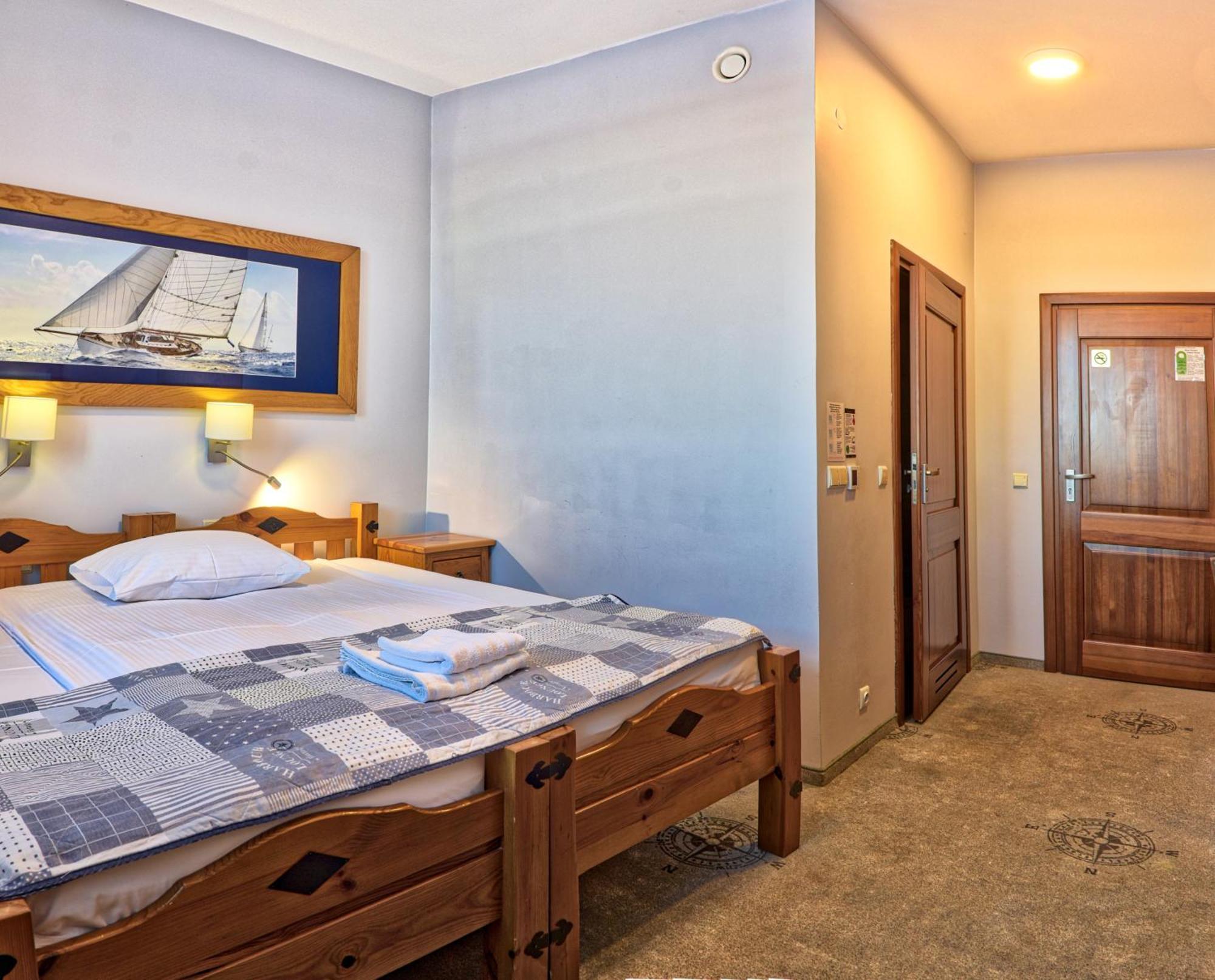 Hotel Joseph Conrad Spa & Wellness Pisz Exterior foto